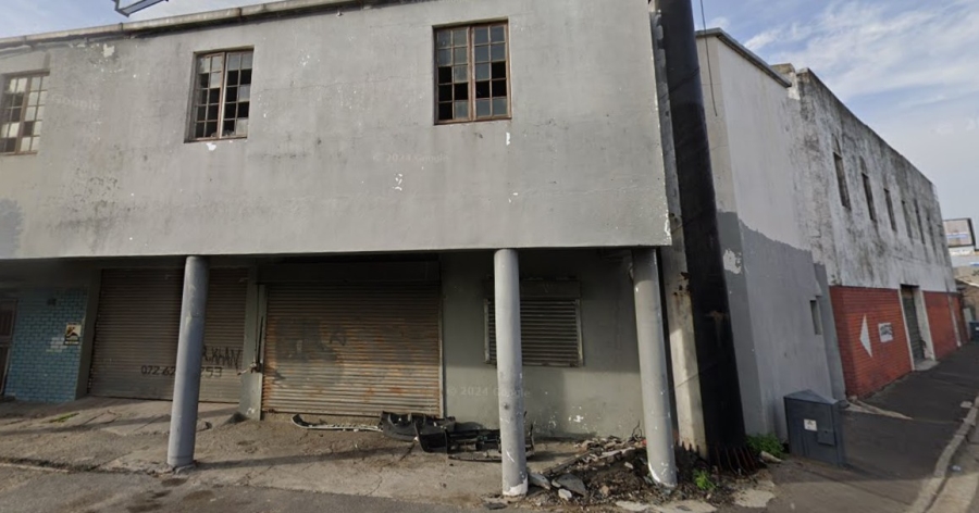  Bedroom Property for Sale in Maitland Western Cape